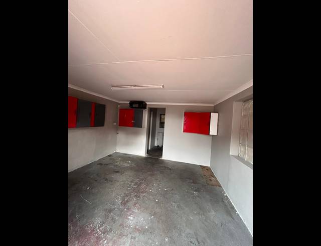 380M² WAREHOUSE TO LET IN MEYERTON CENTRAL